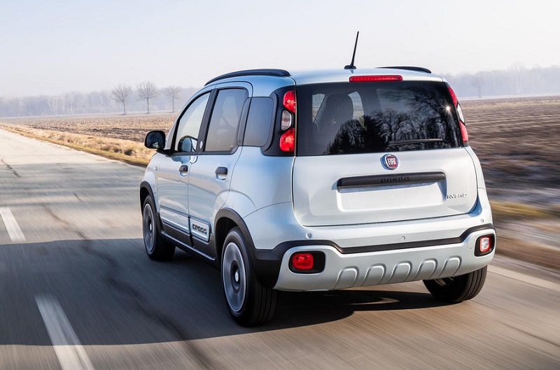 Fiat продемонстрировал новую версию Panda Cross с гибридной установкой