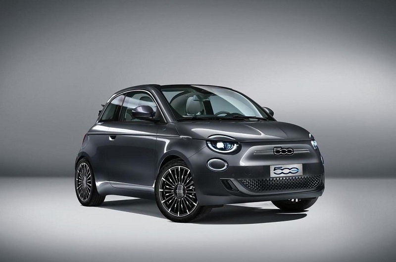 Fiat 500е выпуска 2020 – теперь электромобиль, но цена «кусается»